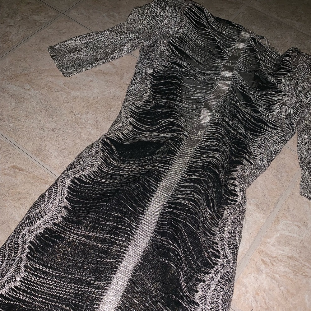 CUSTOM MADE DRESS - Picture 2 of 6
